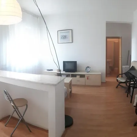 Apartament Piata Romana/universitate Daire